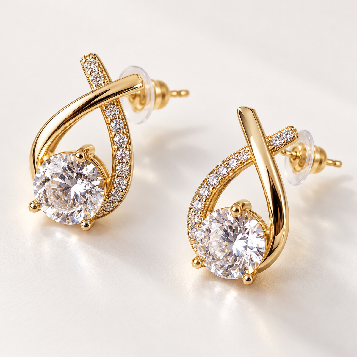 Brivora Ohrstecker im Diamant-Look – Kristall in Tropfenform