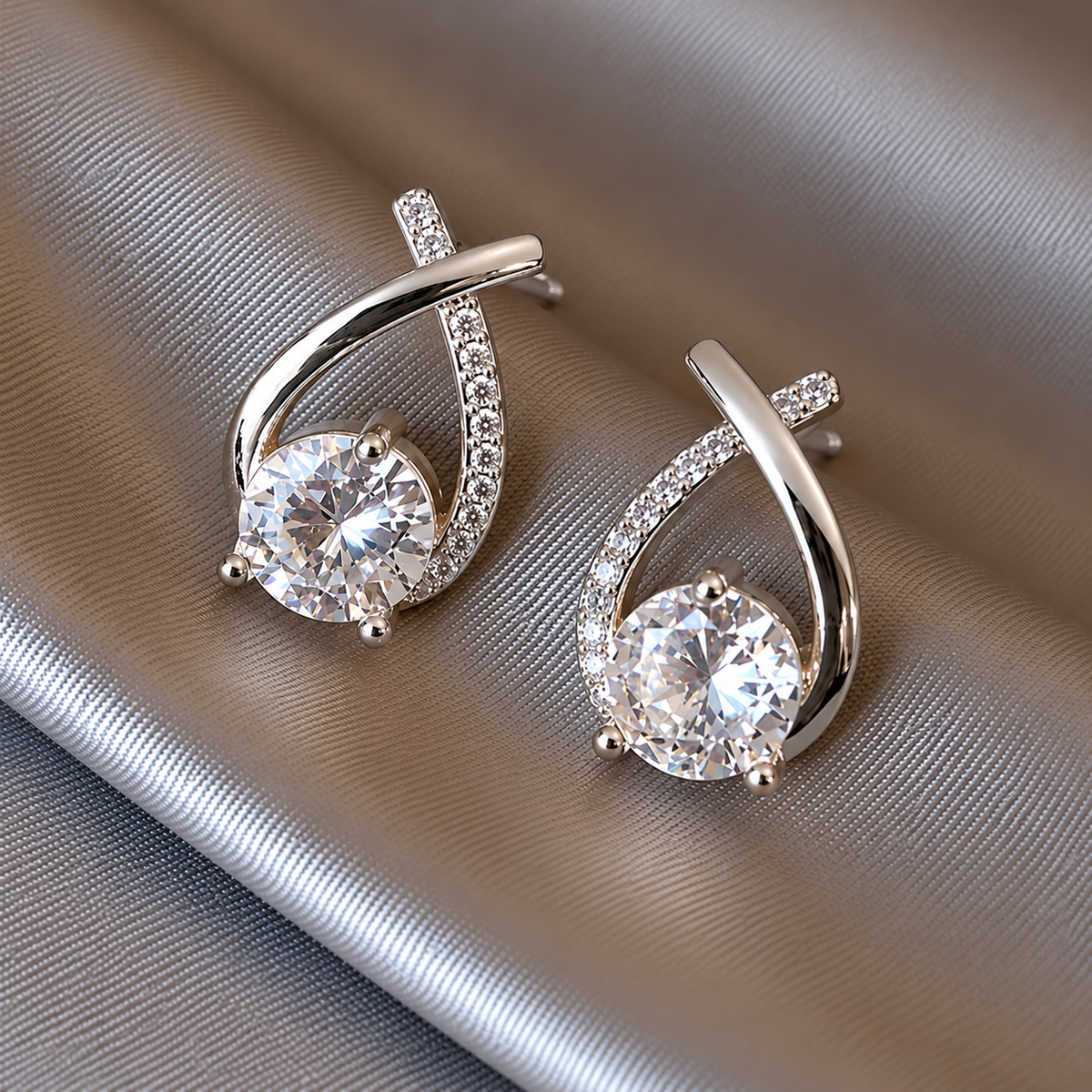Brivora Ohrstecker im Diamant-Look – Kristall in Tropfenform