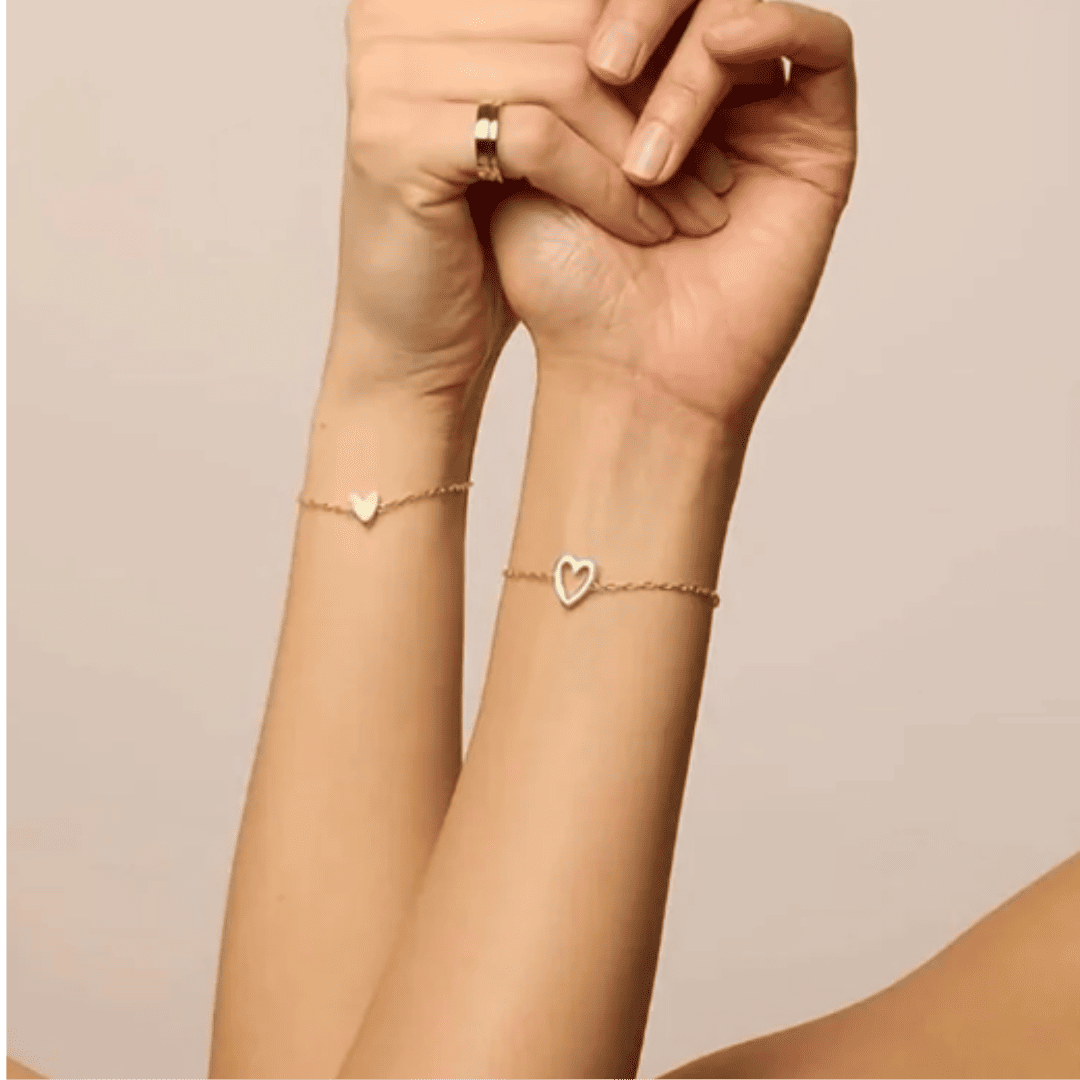 2 Bänder. Ein Herzschlag. Eure Nähe – immer dabei